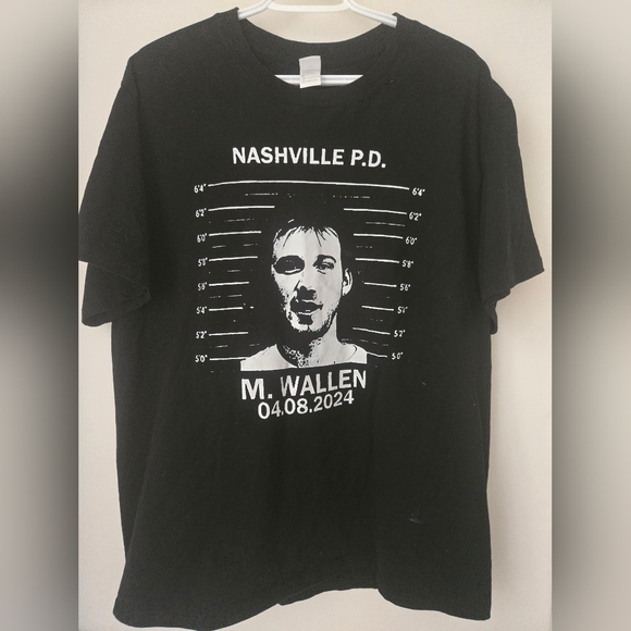 Tops - Ladies Morgan Wallen band  TShirt